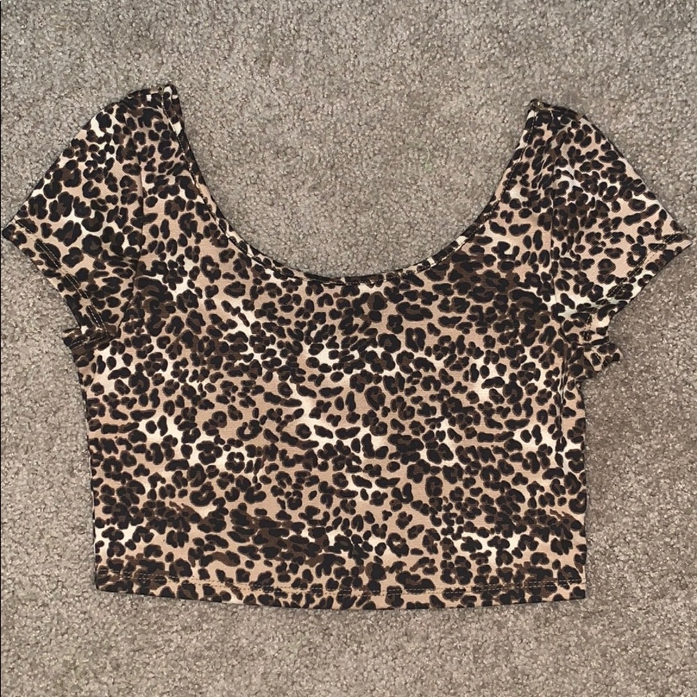 Leopard Crop Top